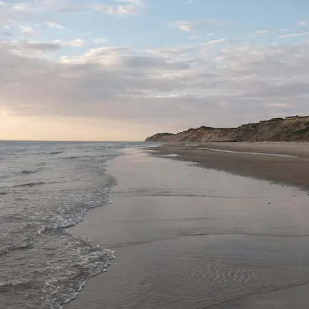 Vakantiehuis Hyggely - A Place By The Sea - Norre Lyngby *